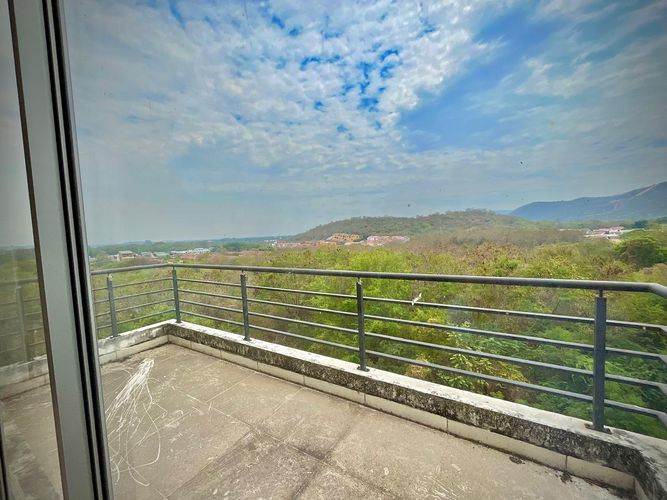 Apartamento de 3 alcobas en venta en Julio Campos Gonzalez, Girardot, 96 m² · foto 3 de 24