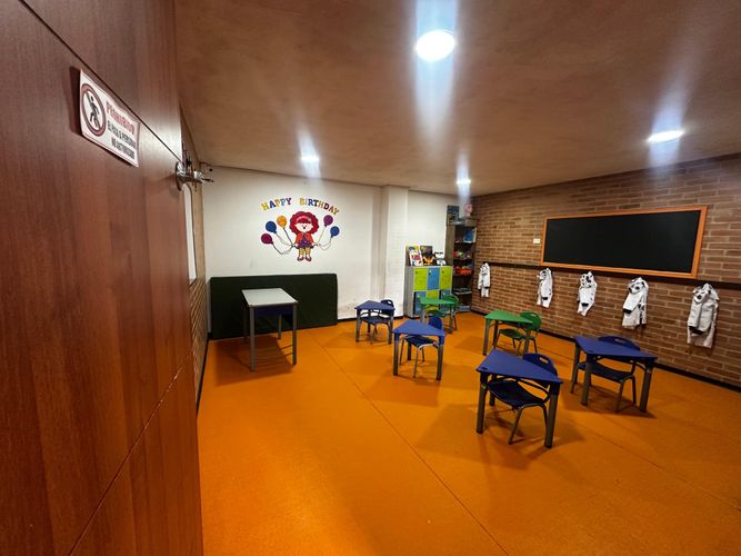 Edificio en venta en Barandillas, Zipaquirá, 885 m² · foto 9 de 24