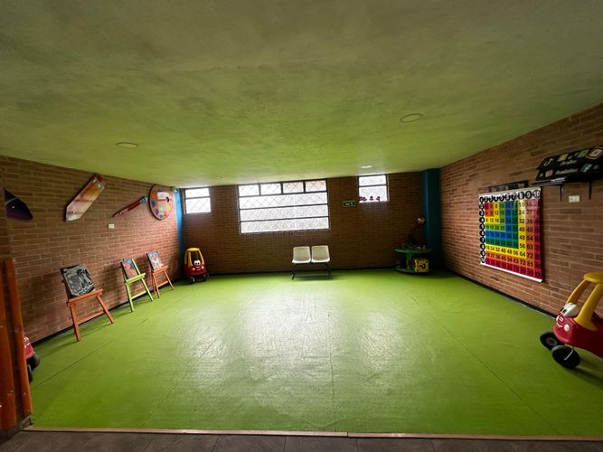 Edificio en venta en Barandillas, Zipaquirá, 885 m² · foto 14 de 24