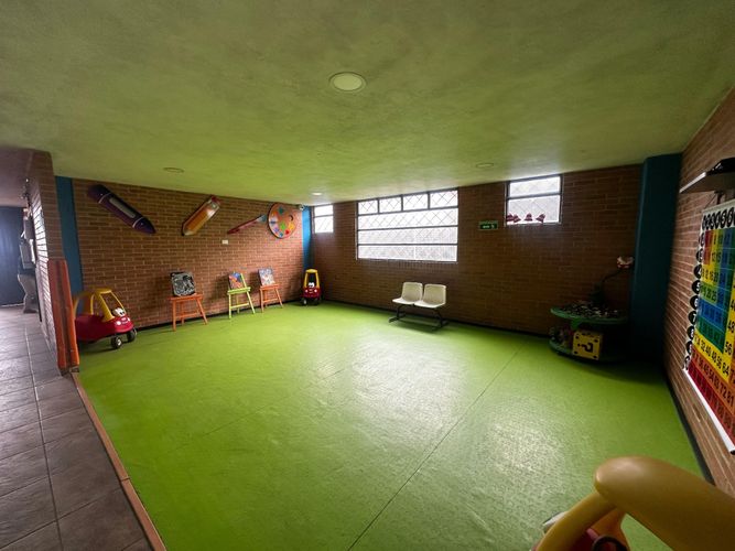 Edificio en venta en Barandillas, Zipaquirá, 885 m² · foto 13 de 24