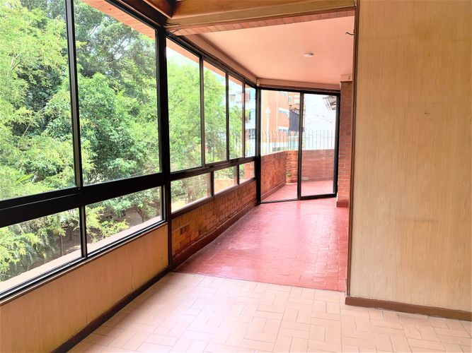 Apartamento de 3 alcobas en venta en Santa Teresita, Cali, 150 m² · foto 6 de 17