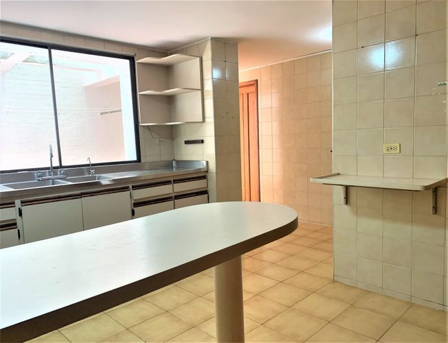 Apartamento de 3 alcobas en venta en Santa Teresita, Cali, 150 m² · foto 16 de 17
