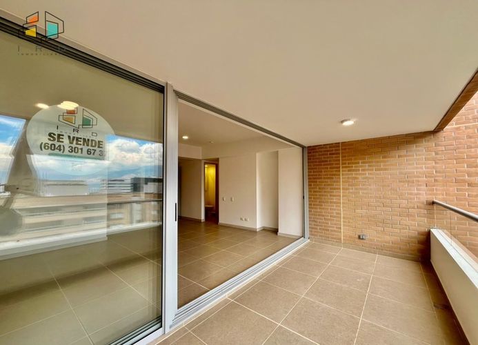 Apartamento de 3 alcobas en venta en Ciudad Del Río, Medellín, 139 m² · foto 5 de 24