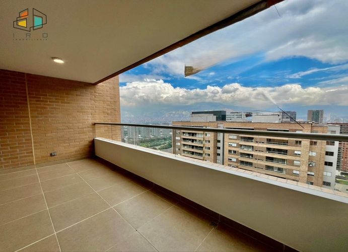 Apartamento de 3 alcobas en venta en Ciudad Del Río, Medellín, 139 m² · foto 6 de 24