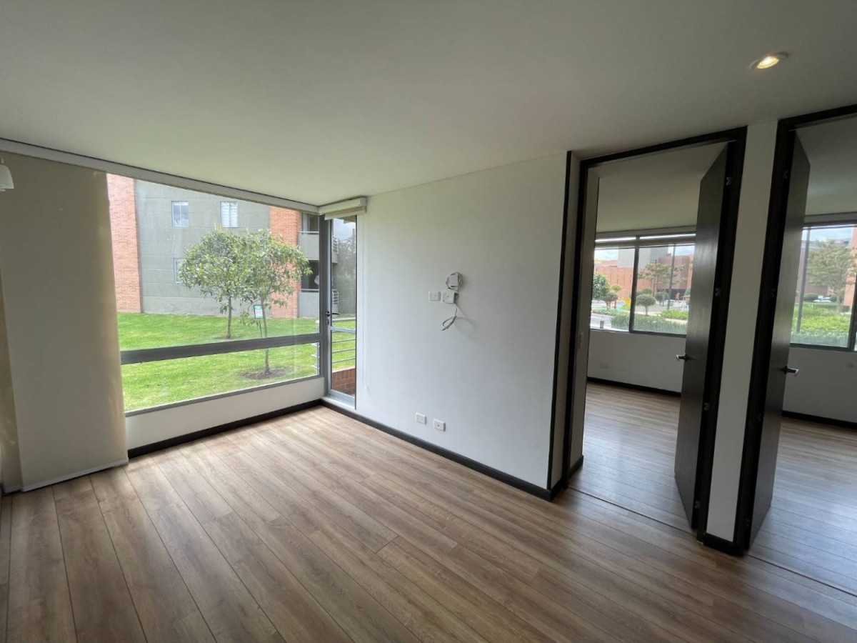 Apartamento en venta en Hacienda Alcala De Prodesa, Mosquera · foto 8 de 24