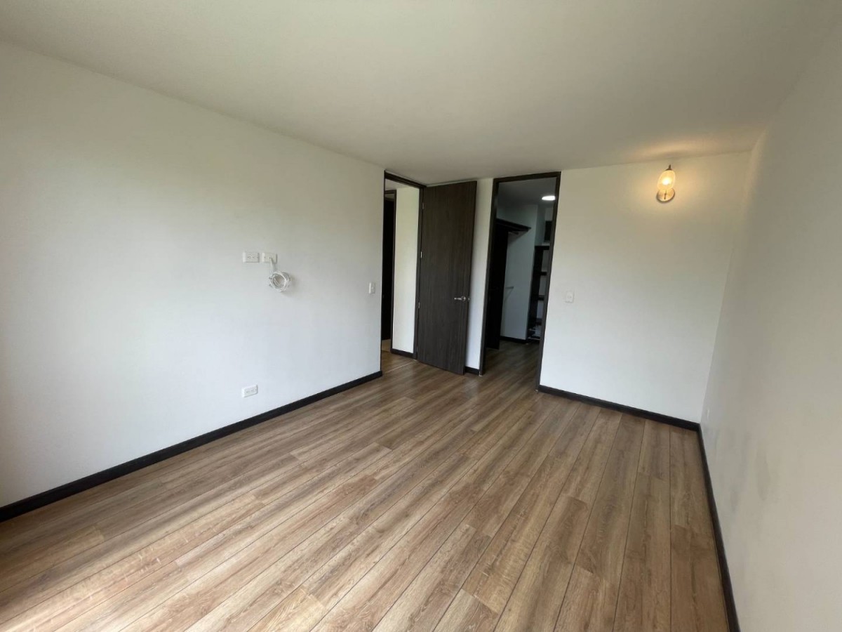 Apartamento en venta en Hacienda Alcala De Prodesa, Mosquera · foto 13 de 24