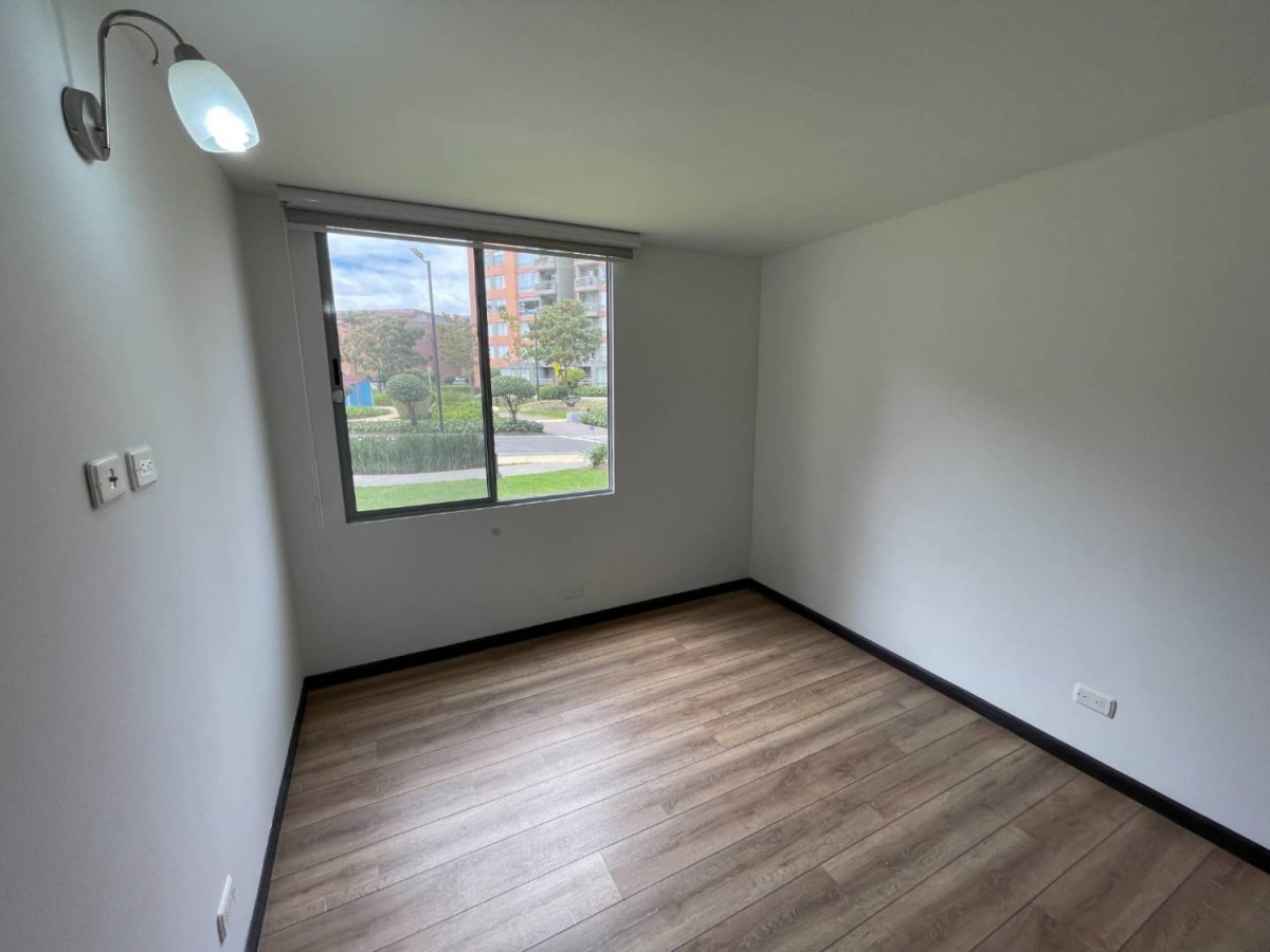 Apartamento en venta en Hacienda Alcala De Prodesa, Mosquera · foto 18 de 24