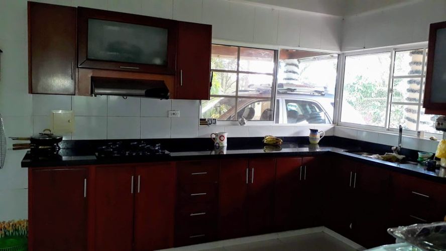 Casa de 5 alcobas en venta en Los Colorados, Piedecuesta, 348 m² · foto 4 de 24