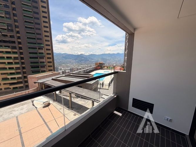 Apartamento de 1 alcoba en arriendo en Granizal, Medellín, 40 m² · foto 4 de 10