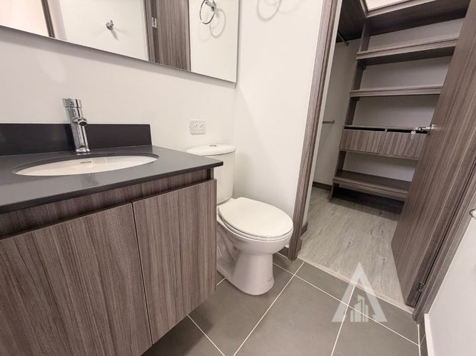Apartamento de 1 alcoba en arriendo en Granizal, Medellín, 40 m² · foto 10 de 10