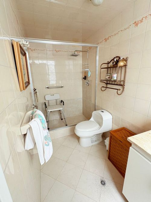 Apartamento de 4 alcobas en venta en Chico Norte, Bogotá, 187 m² · foto 5 de 24