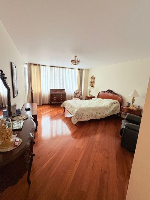 Apartamento de 4 alcobas en venta en Chico Norte, Bogotá, 187 m² · foto 6 de 24