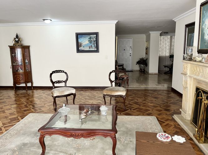 Apartamento de 4 alcobas en venta en Chico Norte, Bogotá, 187 m² · foto 14 de 24