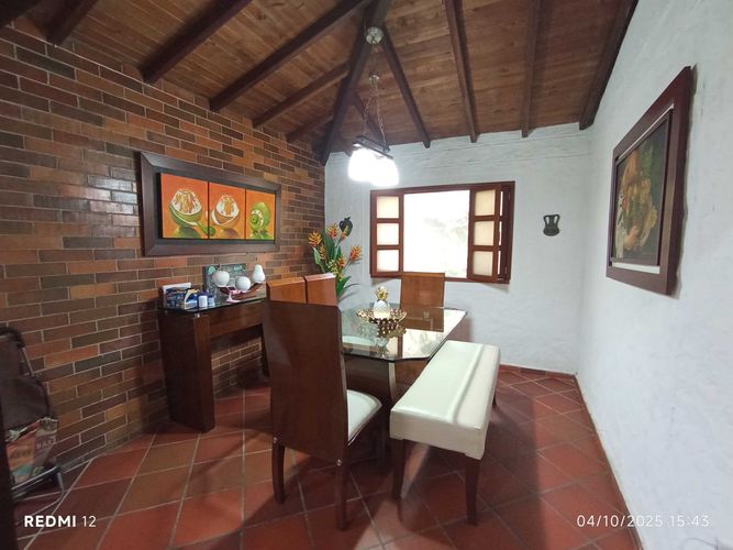 Casa de 4 alcobas en venta en Los Llanitos, Piedecuesta, 250 m² · foto 12 de 18