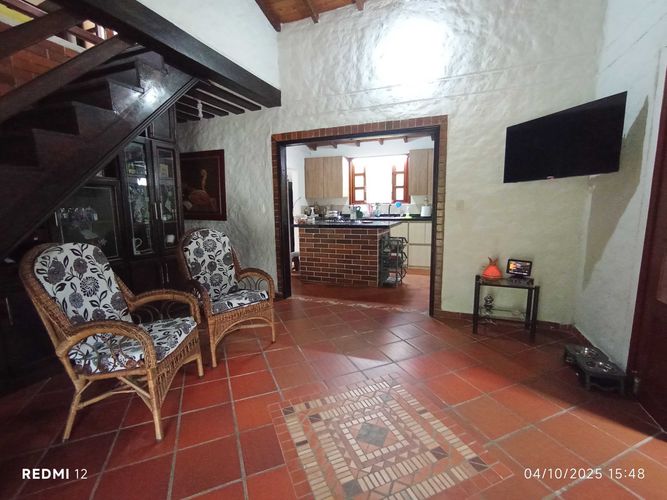 Casa de 4 alcobas en venta en Los Llanitos, Piedecuesta, 250 m² · foto 18 de 18