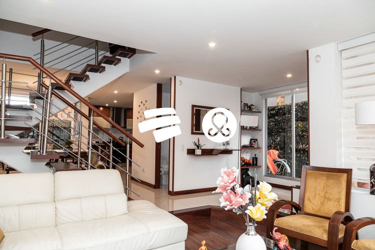 Casa de 3 alcobas en venta en La Estrella, Chía, 140 m² · foto 2 de 24