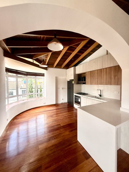 Apartamento de 3 alcobas en venta en Quinta Camacho, Bogotá, 123 m² · foto 2 de 22