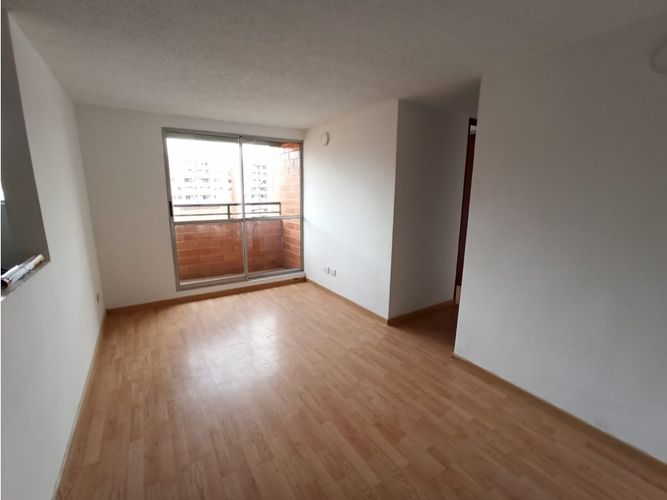 Apartamento de 3 alcobas en venta en La Prosperidad, Madrid, 54 m² · foto 3 de 24