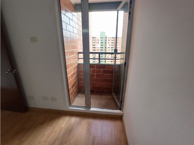 Apartamento de 3 alcobas en venta en La Prosperidad, Madrid, 54 m² · foto 7 de 24