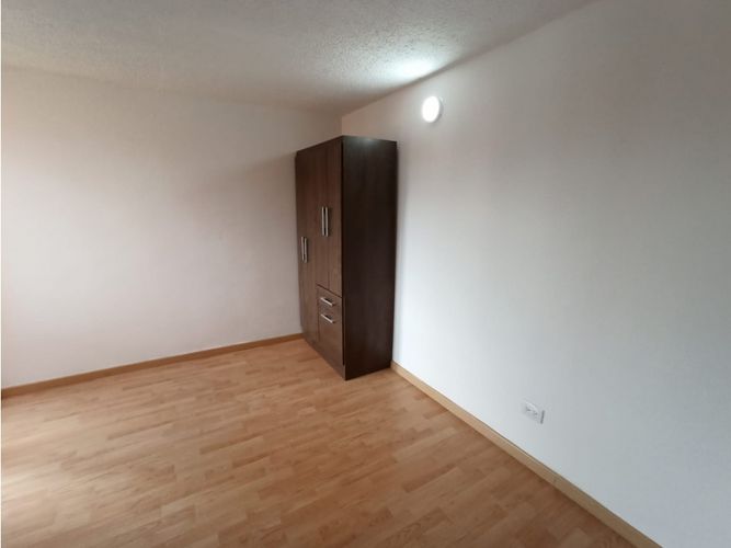 Apartamento de 3 alcobas en venta en La Prosperidad, Madrid, 54 m² · foto 10 de 24
