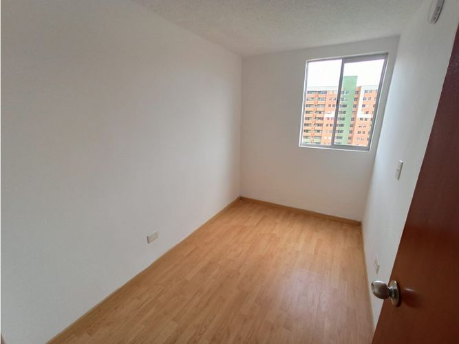 Apartamento de 3 alcobas en venta en La Prosperidad, Madrid, 54 m² · foto 11 de 24