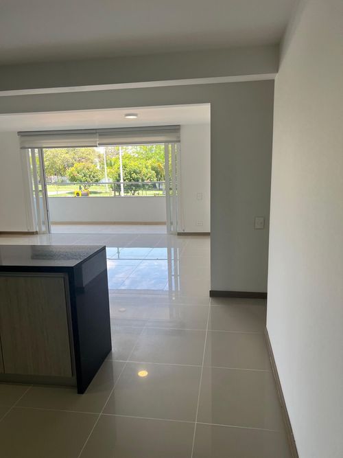 Apartamento en venta en Pance, Cali · foto 4 de 18