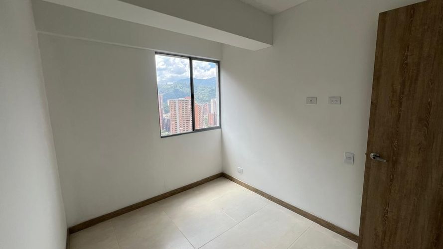 Apartamento de 3 alcobas en venta en Las Lomitas, Sabaneta, 67 m² · foto 8 de 10