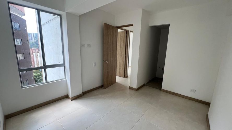 Apartamento de 3 alcobas en venta en Las Lomitas, Sabaneta, 67 m² · foto 7 de 10