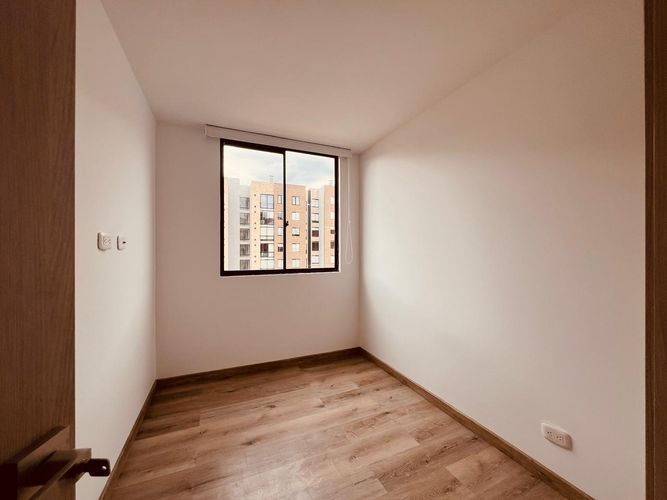 Apartamento de 3 alcobas en venta en Centro, Cajicá, 58 m² · foto 3 de 10