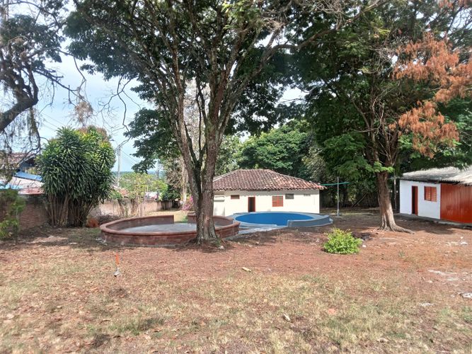Finca en venta en Caluce - Plan De Vivienda Los Guayabos, Palmira, 197 m² · foto 10 de 22