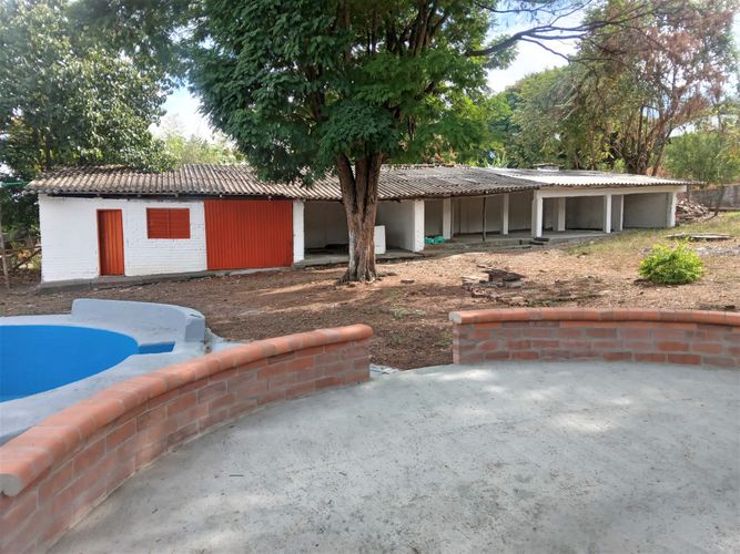Finca en venta en Caluce - Plan De Vivienda Los Guayabos, Palmira, 197 m² · foto 15 de 22
