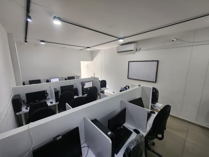 Oficina en venta en El Prado, Barranquilla, 1990 m² · foto 3 de 11