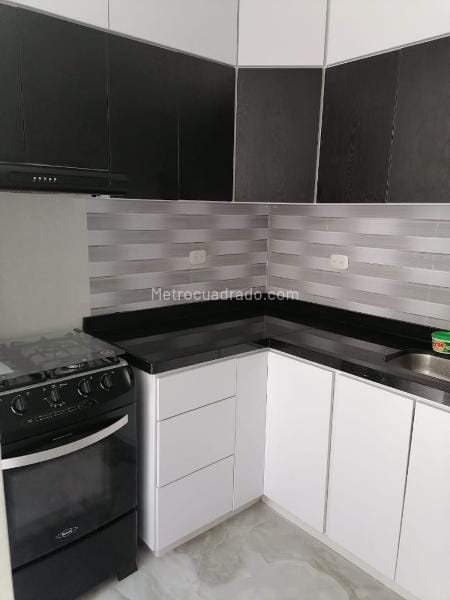 Casa de 4 alcobas en venta en Ricaurte, 80 m² · foto 5 de 15