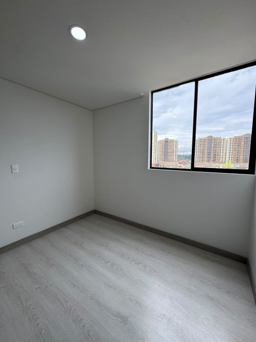 Apartamento de 2 alcobas en arriendo en Llano Grande, Rionegro, 75 m² · foto 10 de 18
