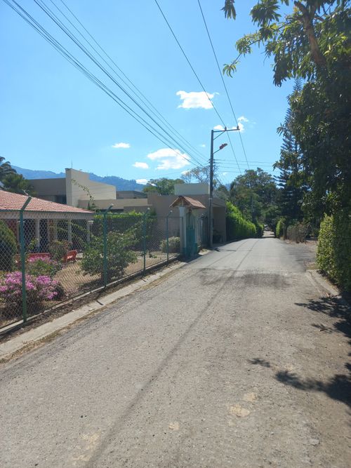 Lote en venta en Aparco, Ibagué, 2116 m² · foto 2 de 24