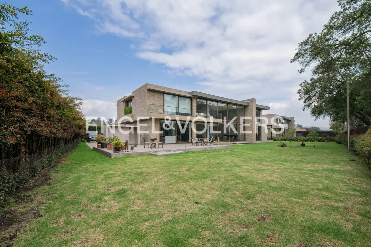 Casa de 4 alcobas en venta en Guaymaral, Bogotá, 546 m² · foto 17 de 18