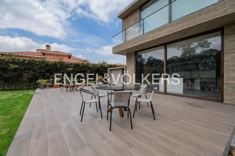 Casa de 4 alcobas en venta en Guaymaral, Bogotá, 546 m² · foto 14 de 18