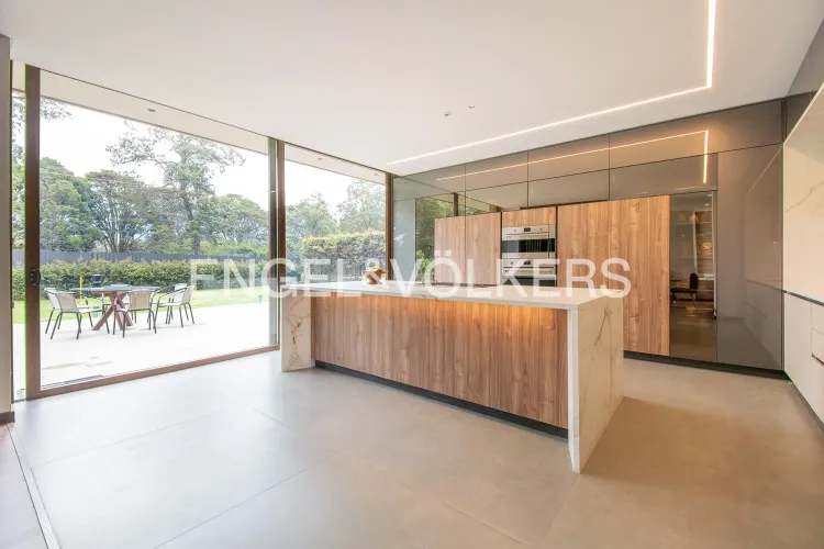Casa de 4 alcobas en venta en Guaymaral, Bogotá, 546 m² · foto 5 de 18