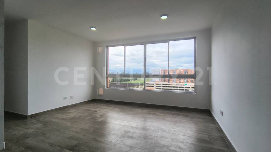 Apartamento de 3 alcobas en arriendo en El Sosiego, Madrid, 58 m² · foto 2 de 19