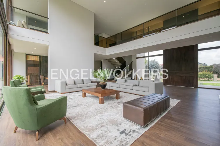 Casa de 4 alcobas en venta en Guaymaral, Bogotá, 546 m² · foto 2 de 18
