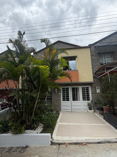 Casa de 4 alcobas en venta en Rincon Del Pedregal Et. I, Ibagué, 144 m² · foto 3 de 6