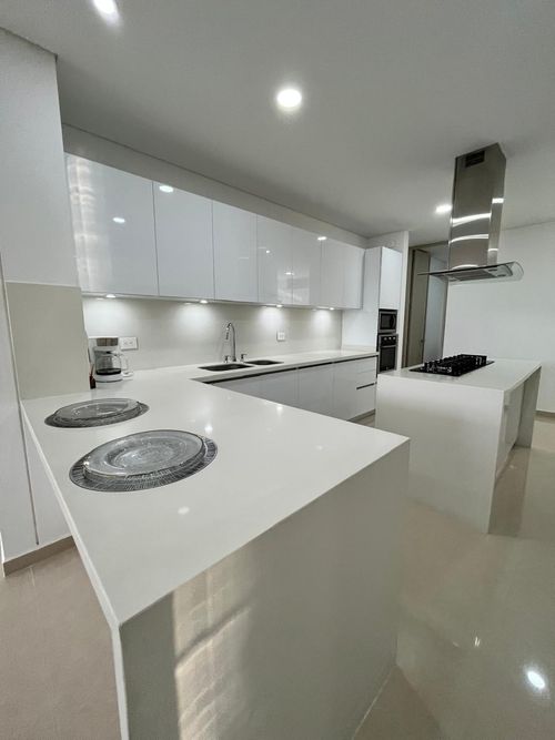 Apartamento de 4 alcobas en venta en Lagos Del Cacique, Bucaramanga, 197 m² · foto 4 de 18