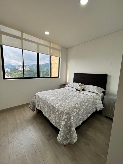 Apartamento de 4 alcobas en venta en Lagos Del Cacique, Bucaramanga, 197 m² · foto 14 de 18