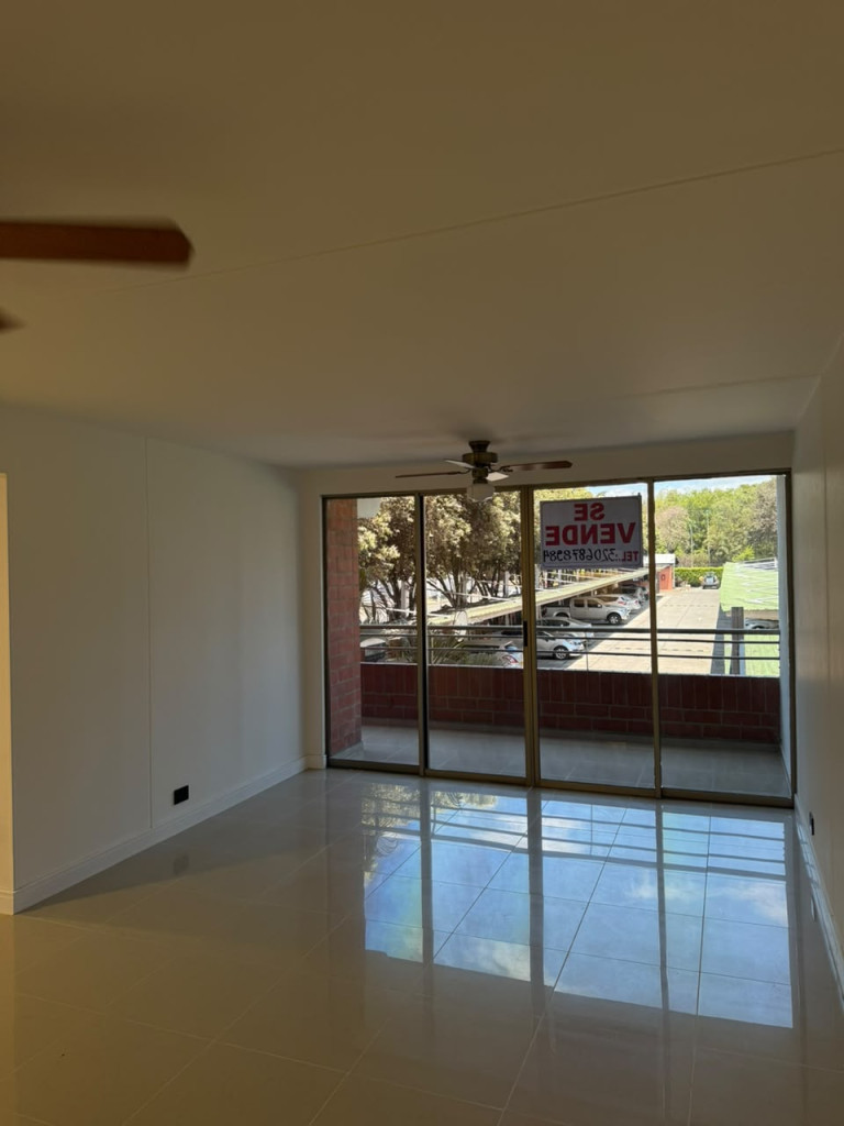 Apartamento en venta en La Hacienda, Cali · foto 4 de 24