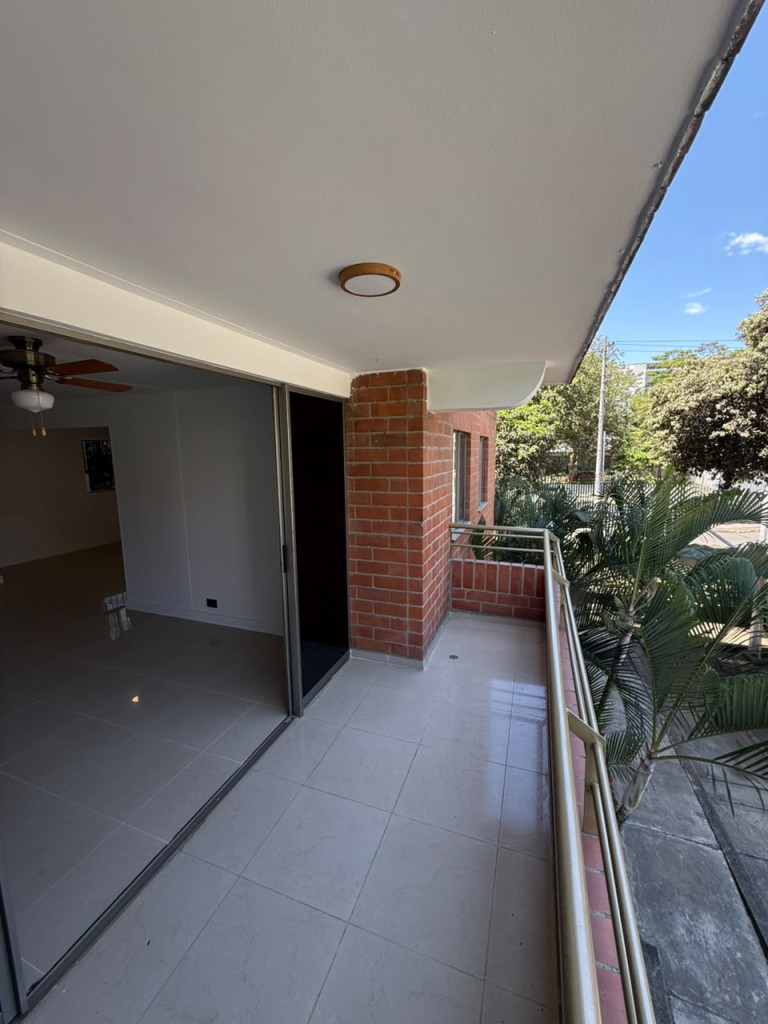 Apartamento en venta en La Hacienda, Cali · foto 6 de 24