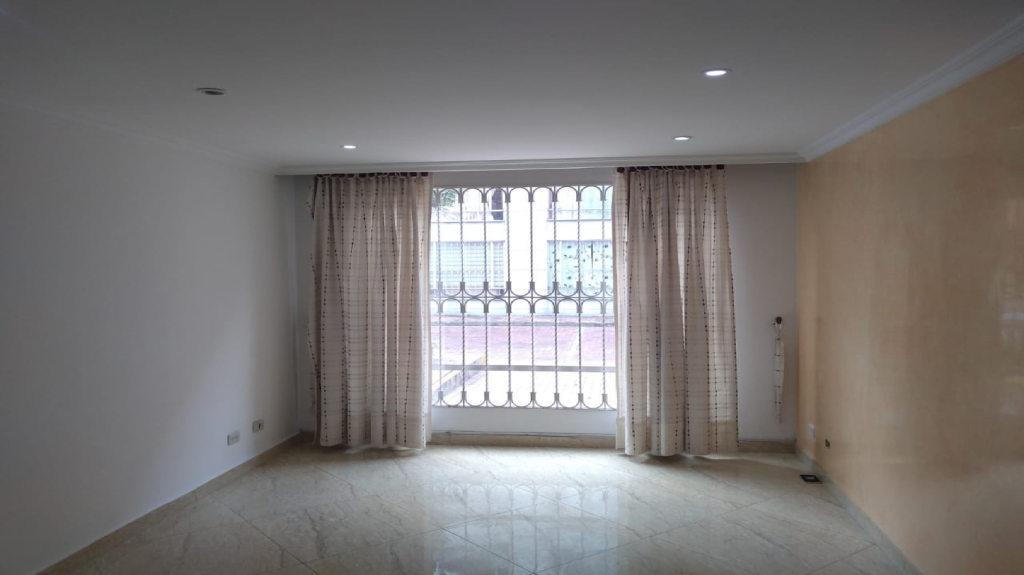 Apartamento en Arriendo en Ciudad alsacia, Bogotá