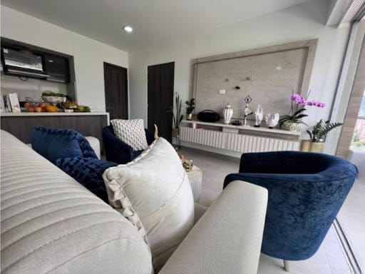 Apartamento de 3 alcobas en venta en Calasanz, Medellín, 99 m² · foto 2 de 24