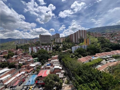 Apartamento de 3 alcobas en venta en Calasanz, Medellín, 99 m² · foto 4 de 24
