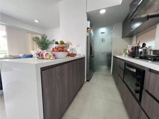 Apartamento de 3 alcobas en venta en Calasanz, Medellín, 99 m² · foto 8 de 24