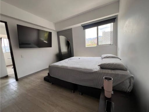 Apartamento de 3 alcobas en venta en Calasanz, Medellín, 99 m² · foto 12 de 24